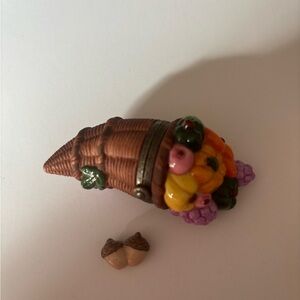 NWT Cornucopia Porcelain Trinket Box.  Perfect Holiday Gift 🎁